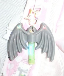 EVERYTHINGS（エブリシングス）の「【EVERYTHINGS】Gargoyle Wings / 【エブリシングス】ウィングリップケースキーチャーム（キーホルダー）」