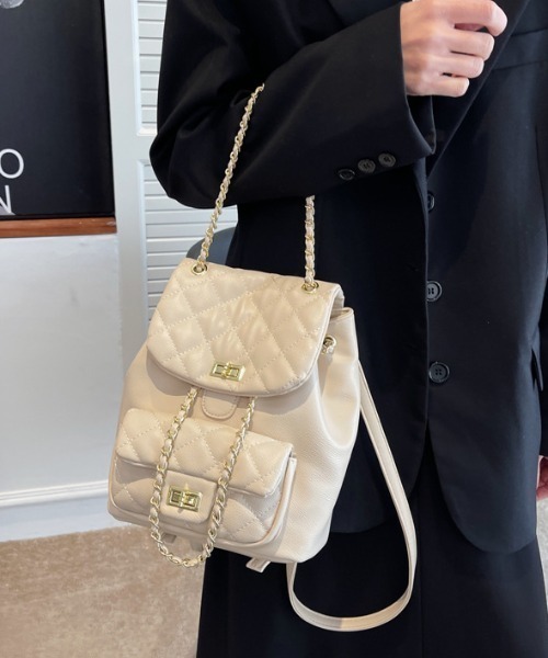 boemy(ボエミー)の「キルティングチェーンリュックバッグ(バックパック/リュック・レディース・ホワイト/ブラック・FREE)」の10枚目の写真