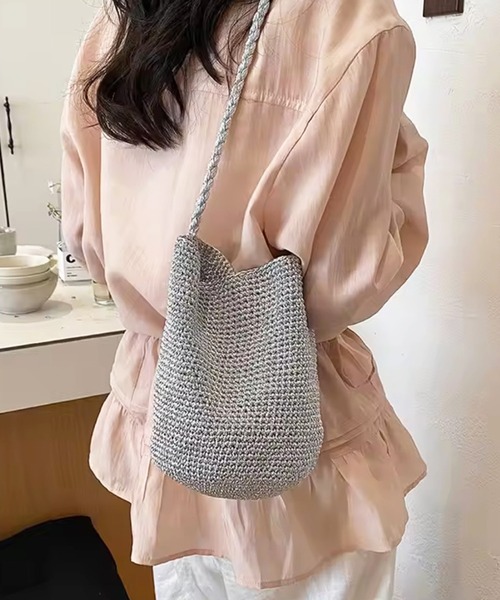 enlit（エンリット）の「【 elint 】 バケツ型 編み ショルダーバッグ（ショルダーバッグ・レディース・ゴールド/ブラウン/シルバー/レッド/ブルー・FREE）」の13枚目の写真