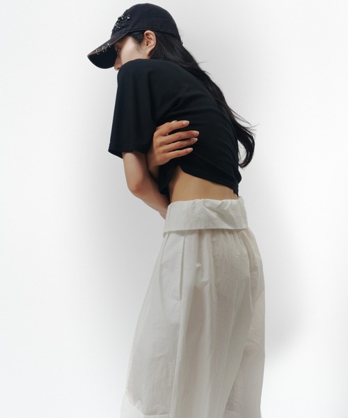 THINGS THAT MATTER(シングス ザット マター)の「SIDE GATHERED CROPPED TEE / サイド ギャザード クロップド ティー(Tシャツ/カットソー・レディース・ブラウン/ブラック・FREE)」の16枚目の写真