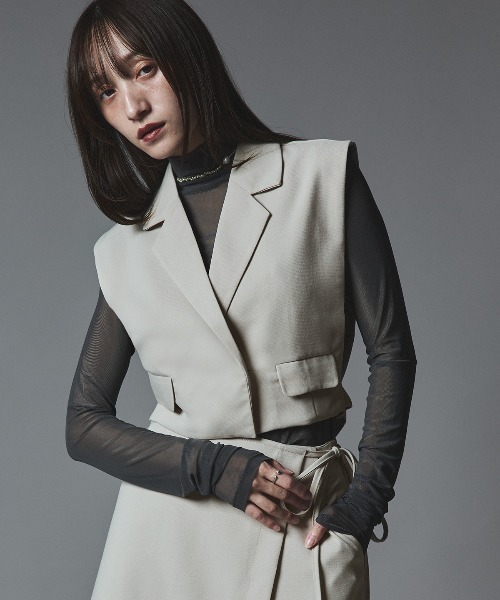 W:Huku（フーク）の「【W:Huku / クラシカルツイルシリーズ】ダブル ショート ベスト/ Classic Twill Double-breasted Short Vest（ベスト・レディース・ブラウン/ブラック/ベージュ/チャコール・FREE）」の5枚目の写真
