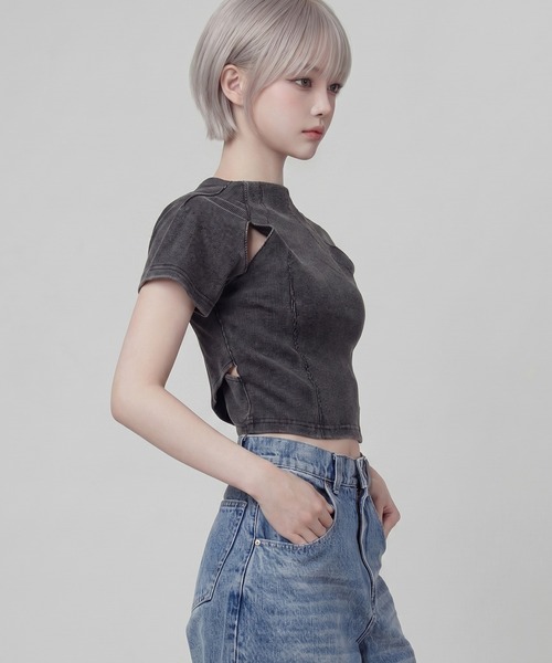 DURAS(デュラス)の「カットアウトクロップドTシャツ(Tシャツ/カットソー・レディース・グレー/ホワイト/ブラック・FREE)」の9枚目の写真
