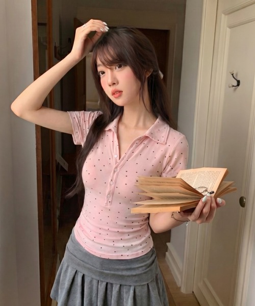 GEMEDA(ジェメダ)の「【韓国ガーリー】ミニドットポロカラーリブトップス / コンパクト半袖カットソー(Tシャツ/カットソー・レディース・ホワイト/グレー/ピンク・M)」の3枚目の写真