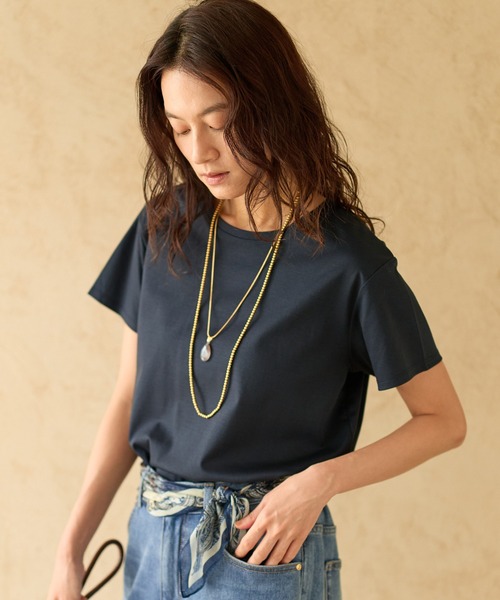 Elura(エルーラ)の「≪接触冷感≫冷感コンパクトT/1049325(Tシャツ/カットソー・レディース・ホワイト/ネイビー・FREE)」の2枚目の写真