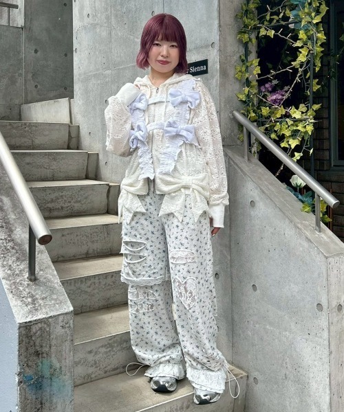 Candy Stripper(キャンディストリッパー)の「PUFFY RIBBON ハーネス(その他トップス・レディース・ヘザーグレー/オフホワイト/ブラック・FREE)」の16枚目の写真
