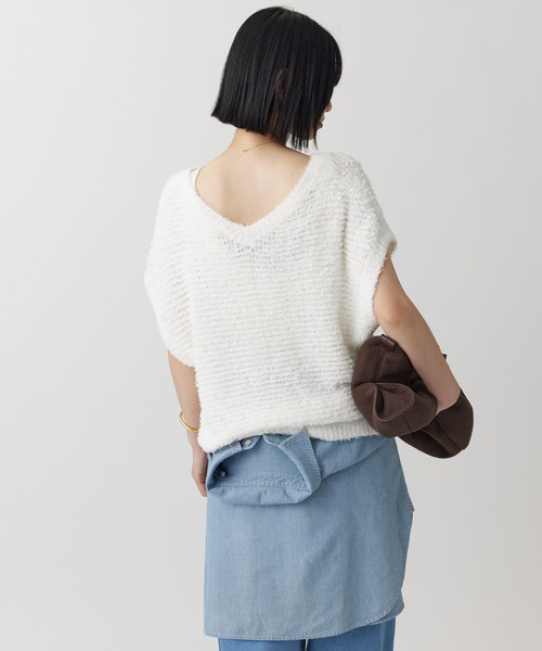BABYLONE(バビロン)の「ループアミVネックニット(ベスト・レディース・ホワイト/ライトブルー/チャコール・フリー)」の18枚目の写真