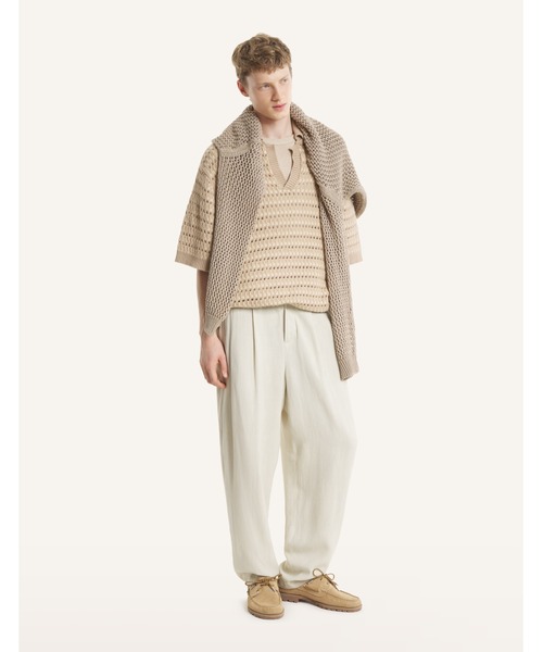 Maison Kitsune（メゾンキツネ）の「BASKET WEAVE KNITTED POLO（ポロシャツ・メンズ・ライトベージュ・XS/S）」の4枚目の写真