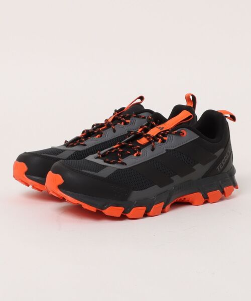 adidas(アディダス)の「《adidas》TERREXROCKADIAM(スニーカー・メンズ・シルバー系その他/ブラック系その他/ブラック系その他2・26.0cm/26.5cm/27.0cm/27.5cm/28.0cm/25.5cm)」の1枚目の写真