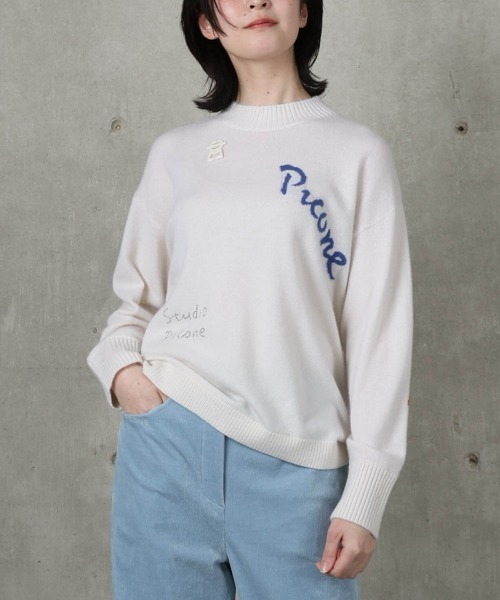 STUDIO PICONE(スタジオピッコーネ)の「カシミヤ100%ロゴデザインニット(ニット/セーター・レディース・ブラック/ライトグレー/ホワイト/キャメル・L/M)」の1枚目の写真