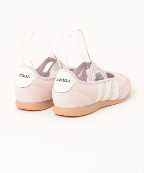 adidas(アディダス)の「BARREDA MARY JANE(スニーカー・レディース・ライトベージュ・24.0cm/23.5cm/25.0cm/24.5cm/23.0cm)」の2枚目の写真
