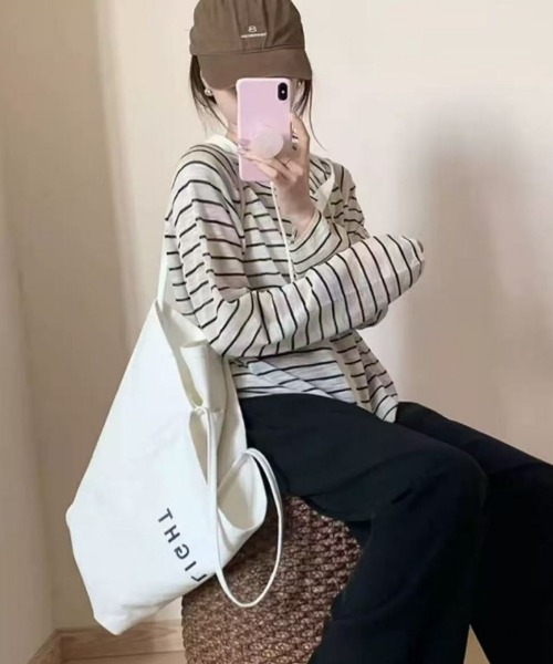 Ritzy(リッツィー)の「フード付・ボーダーZIPパーカー(パーカー・レディース・ホワイト×ブラック/ホワイト×レッド・LARGE/MEDIUM)」の7枚目の写真