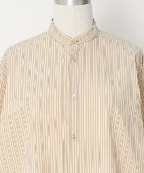 LOEFF（ロエフ）の「＜LOEFF＞ストライプ バンドカラー シャツ（シャツ/ブラウス・レディース・ナチュラル・1/0）」の6枚目の写真