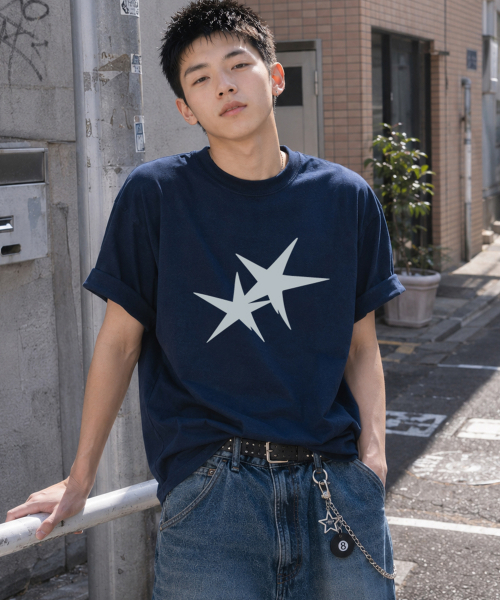 GRAVER ORDINARY（グレイバーオーディナリー）の「[ODNR UNISEX]ツインズスター 半袖Tシャツ_NAVY（Tシャツ/カットソー・レディース・ネイビー・SMALL/MEDIUM/LARGE）」の2枚目の写真