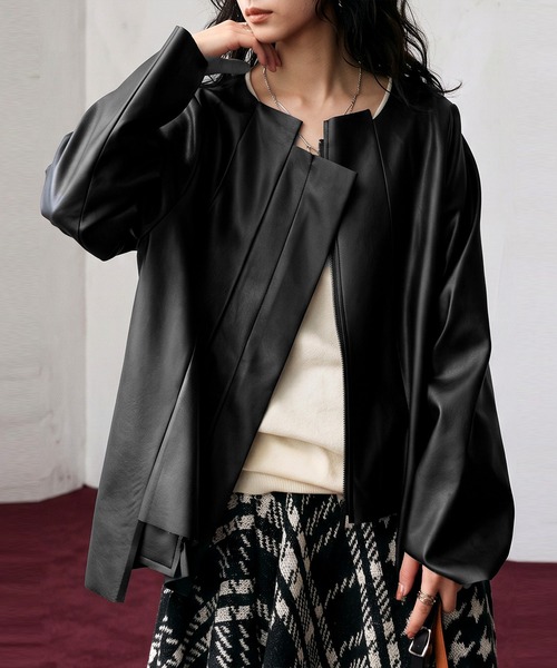 antiqua(アンティカ)の「ノーカラーフェイクレザー プリーツ ジャケット(ノーカラージャケット・レディース・ブラック・ONESIZE)」の5枚目の写真