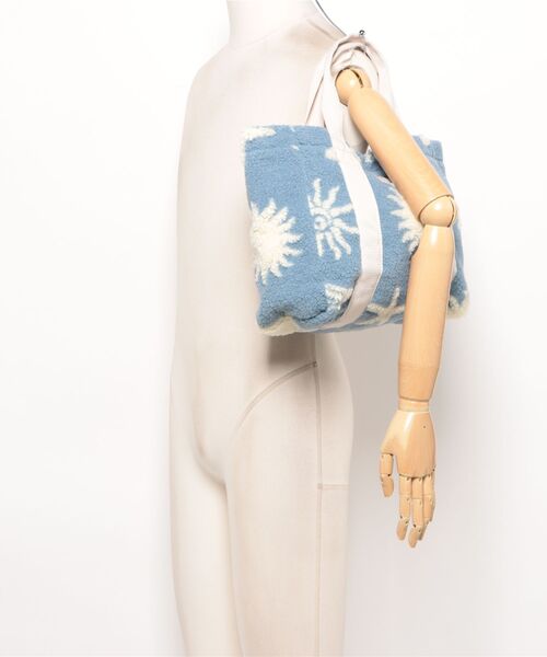 ROXY(ロキシー)の「ROXY SOL AURA TOTE BAG ボアトートバッグ 【2026年秋冬モデル】(トートバッグ・レディース・ナチュラル/ブルー/ベージュ・FREE)」の8枚目の写真
