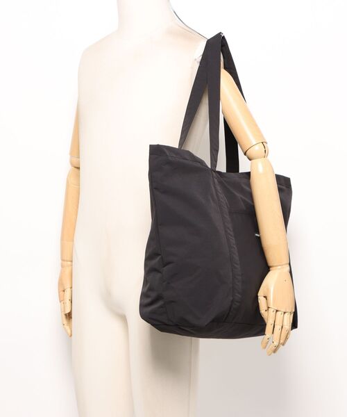 ROOTOTE(ルートート)の「【ROOTOTE】SC.グランデ.ジップ-B 3707(トートバッグ・レディース・ブラック/ベージュ/グレー/レッド・FREE)」の8枚目の写真