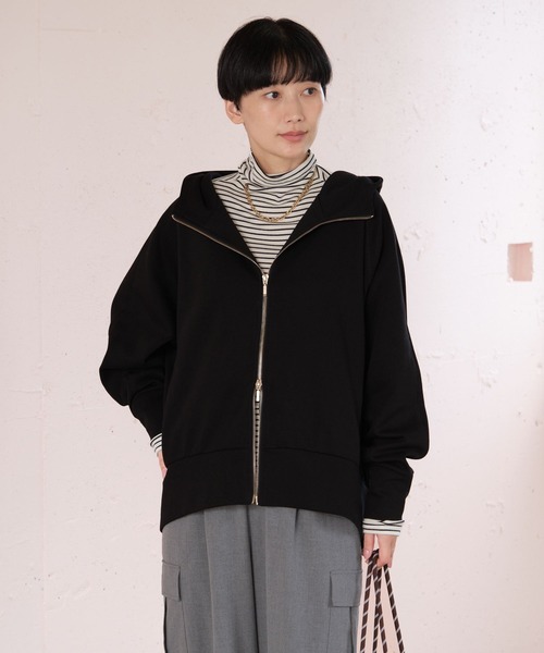 Elura(エルーラ)の「ジンジャーモイストタートル<WEB限定カラーあり>/1075326(Tシャツ/カットソー・レディース・チャコールグレー/ダークブラウン/ブラック/ホワイト系その他/ブラック系その他/ホワイト・LARGE/MEDIUM)」の14枚目の写真