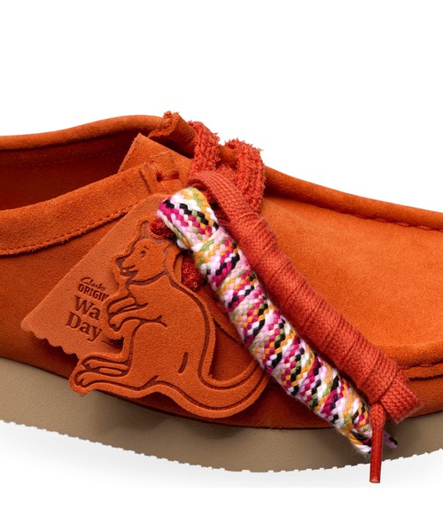 Clarks（クラークス）の「WALLABEE. 2604 ORANGE SUEDE（スニーカー・レディース・オレンジ・23.5cm/24.0cm）」の2枚目の写真