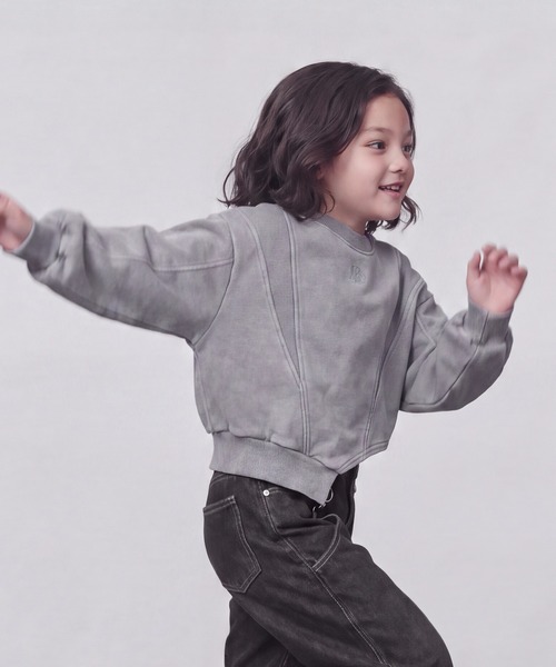 DURAS（デュラス）の「KIDS｜アシンメトリーヘムスウェット｜ペアコーデ対応（スウェット・キッズ・グレー/ピンク/ブラック・M(110-120)/L(120-130)/S(100-110)）」の11枚目の写真