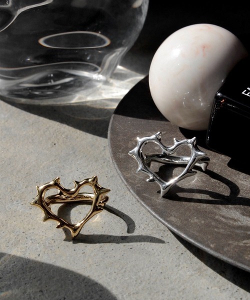 Soierie(ソワリー)の「ローエッジ ハート リング / Raw edge heart ring(リング・レディース・ゴールド/シルバー・FREE)」の1枚目の写真