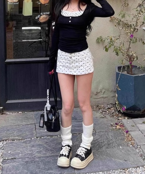 mebole(メボレ)の「fake layered dot top(Tシャツ/カットソー・レディース・ブラック・FREE)」の3枚目の写真