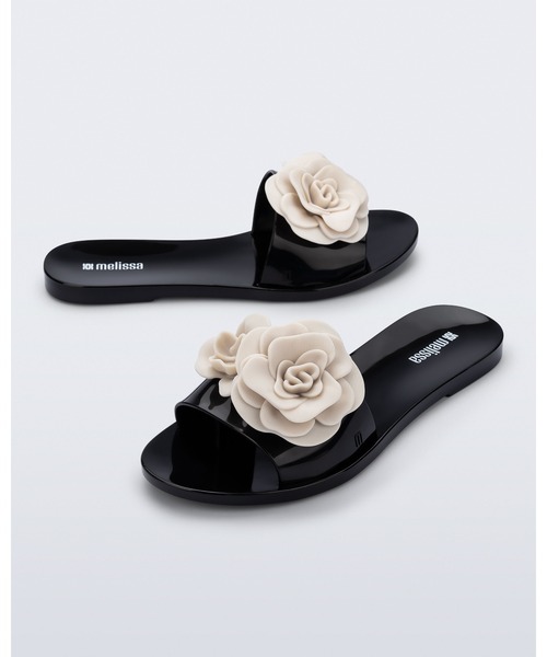melissa(メリッサ)の「MELISSA BABE PETALS AD(スリッポン・レディース・ライラック/ブラック/ナチュラル/ブラック×ホワイト・38/37/35-36/39)」の2枚目の写真