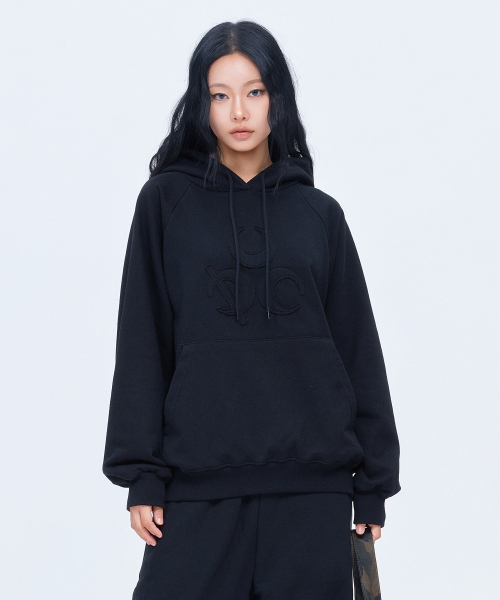 DAUSPICE(ディーオスピス)の「(DUC) Symbol フーディー ブラック(パーカー・レディース・ブラック・MEDIUM/LARGE)」の4枚目の写真