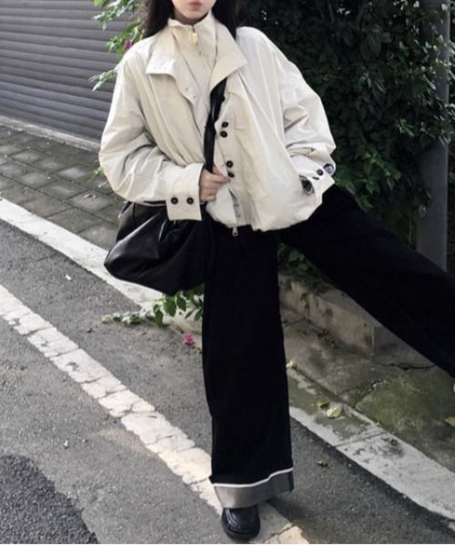 &soiree(アンドソワレ)の「ギンガムチェック切り替えスタンドカラーブルゾン(ブルゾン・レディース・オフホワイト・X-LARGE/LARGE/MEDIUM/SMALL)」の4枚目の写真