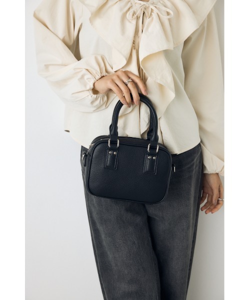 AZUL by moussy(アズールバイマウジー)の「ラウンドスクエア2WAYバッグ ショルダーバッグ ハンドバッグ 肩掛け・斜め掛け ストラップ取り外し◎(ショルダーバッグ・レディース・バーガンディー/ブラック/オフホワイト・FREE)」の15枚目の写真