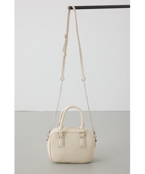 AZUL by moussy(アズールバイマウジー)の「ラウンドスクエア2WAYバッグ ショルダーバッグ ハンドバッグ 肩掛け・斜め掛け ストラップ取り外し◎(ショルダーバッグ・レディース・バーガンディー/ブラック/オフホワイト・FREE)」の7枚目の写真