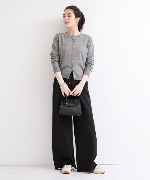 le cercle ADAM ET ROPE'（ルセルクルアダムエロペ）の「カシミヤ混クルーネックカーディガン（カーディガン/ボレロ・レディース・ベージュ/ブラック/ブラウン/グレー・FREE）」の8枚目の写真
