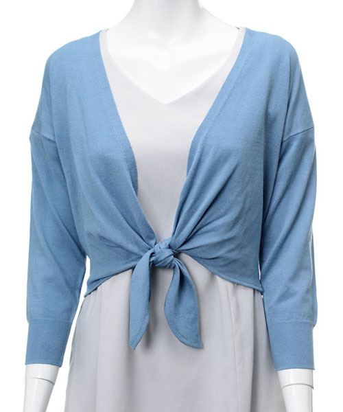 31 Sons de mode(トランテアン ソン ドゥ モード)の「【TGCオードリー亜谷香さん着用アイテム】裾結びカーディガン(カーディガン/ボレロ・レディース・ブラック/オフホワイト/ブルー・FREE)」の1枚目の写真