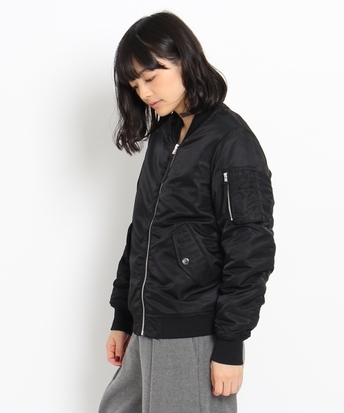 AG by aquagirl（エージーバイアクアガール）の「中綿キルティングMA-1（ブルゾン・レディース・グレー/ブラック/グリーン・38/36）」の5枚目の写真