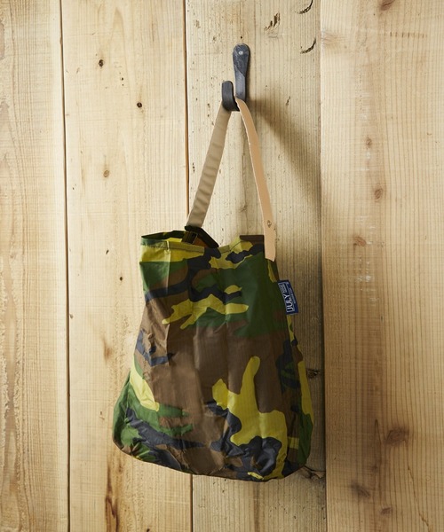 JACK & MARIE(ジャックアンドマリー)の「JULY NINE SUSHI SACK M(エコバッグ/サブバッグ・レディース・ブラック/ブルー/ネイビー/ホワイト/カモフラージュ/カーキ・ONE SIZE)」の6枚目の写真