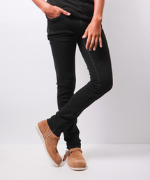 SABLE CLUTCH | ブラックオンブラックストレッチジーンズ-シンチバックスキニー(デニムパンツ)