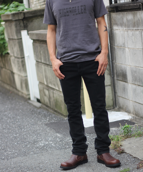 SABLE CLUTCH（セーブルクラッチ）の「ブラックオンブラックストレッチジーンズ-シンチバックスキニー（デニムパンツ・メンズ・ブラック・X-LARGE/SMALL/LARGE/MEDIUM）」の11枚目の写真