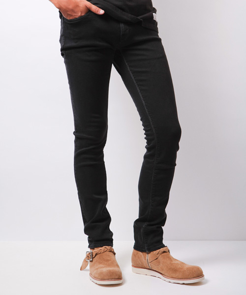 SABLE CLUTCH（セーブルクラッチ）の「ブラックオンブラックストレッチジーンズ-シンチバックスキニー（デニムパンツ・メンズ・ブラック・X-LARGE/SMALL/LARGE/MEDIUM）」の13枚目の写真