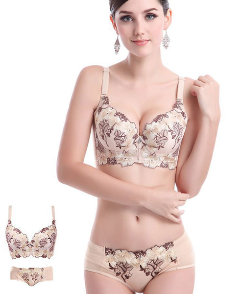 classicalelf(クラシカルエルフ)の「脇肉スッキリバストメイクブラ&ショーツセット下着ワイヤー入り3/4カップブラジャーレギュラーショーツ(ブラ&ショーツ・レディース・レッド/ブラック/ピンク/ブルー/ベージュ・A70/A75/A80/C75/C80/A85/C85)」の18枚目の写真