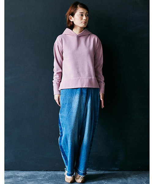 MEDE19F（メデジュウキュウ）の「MEDE19F  繊細な加工にこだわったビッグデニム＜ユーズドブルー＞（デニムパンツ・レディース・インディゴブルー・LARGE/MEDIUM/NM/X-LARGE）」の22枚目の写真