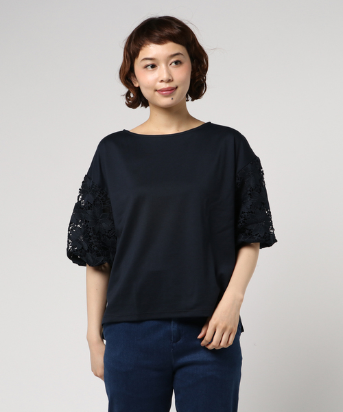 earth music&ecology（アースミュージックアンドエコロジー）の「・レーススリーブプルオーバー（Tシャツ/カットソー・レディース・ライトベージュ/オフホワイト/ダークグリーン/ネイビー/オレンジ系その他/マスタード・FREE）」の4枚目の写真