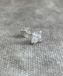 スクエアストーンピアス