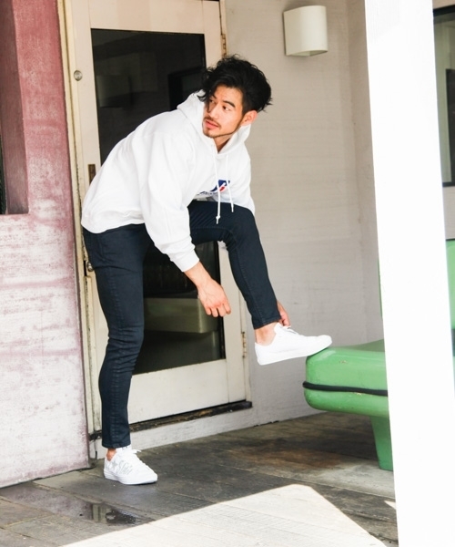 Russell Athletic(ラッセルアスレティック)の「【RUSSELL ATHLETIC (ラッセルアスレチック)】胸ロゴプルパーカー 18AW(パーカー・メンズ・ネイビー/グレー/オフホワイト・LARGE)」の4枚目の写真