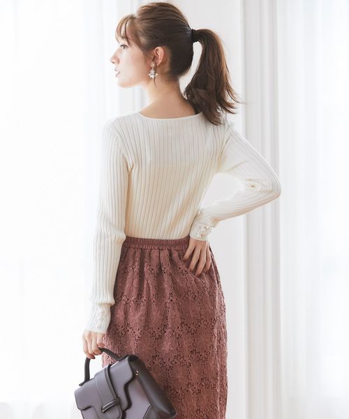 tocco closet（トッコ　クローゼット）の「袖口パール付きVネックリブニットプルオーバー（ニット/セーター・レディース・オフホワイト/ミント/ラベンダー/ブラック/パープル/ピンク系その他/ライトベージュ・M）」の16枚目の写真