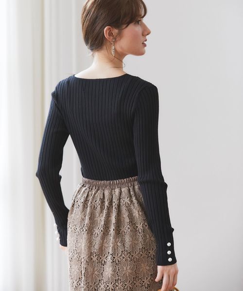 tocco closet（トッコ　クローゼット）の「袖口パール付きVネックリブニットプルオーバー（ニット/セーター・レディース・オフホワイト/ミント/ラベンダー/ブラック/パープル/ピンク系その他/ライトベージュ・M）」の19枚目の写真