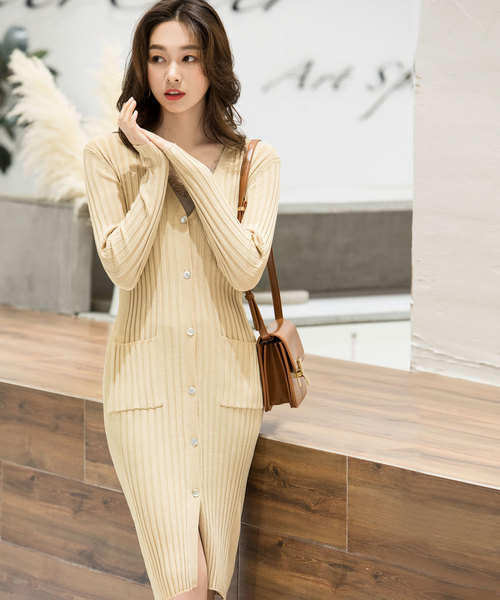 SAISON DE PAPILLON（セゾンドパピヨン）の「シェルボタン変形リブロングカーディガン（カーディガン/ボレロ・レディース・ブラウン系その他/アイボリー/ベージュ/ラベンダー・M/L）」の3枚目の写真