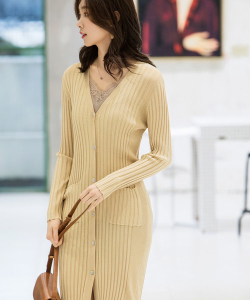 SAISON DE PAPILLON（セゾンドパピヨン）の「シェルボタン変形リブロングカーディガン（カーディガン/ボレロ・レディース・ブラウン系その他/アイボリー/ベージュ/ラベンダー・M/L）」の6枚目の写真