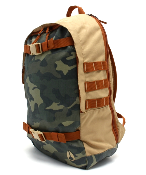 NIXON（ニクソン）の「NIXON SMITH Ⅱ（バックパック/リュック・メンズ・ブラック/レッド/カモフラージュ/マルチ・ONE SIZE）」の7枚目の写真