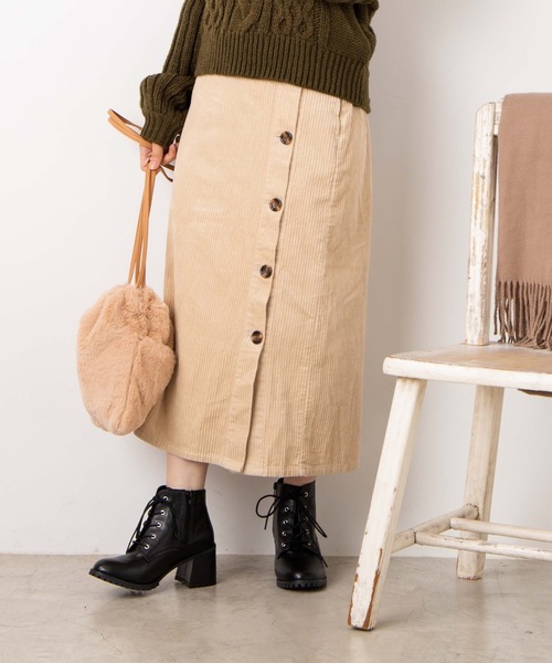 WEGO（ウィゴー）の「WEGO/【セットアップ対応商品】コーデュロイボタンタイトミモレスカート（スカート・レディース・ブラック/ベージュ/カーキ/アイボリー/ブラウン/ホワイト・FREE）」の3枚目の写真