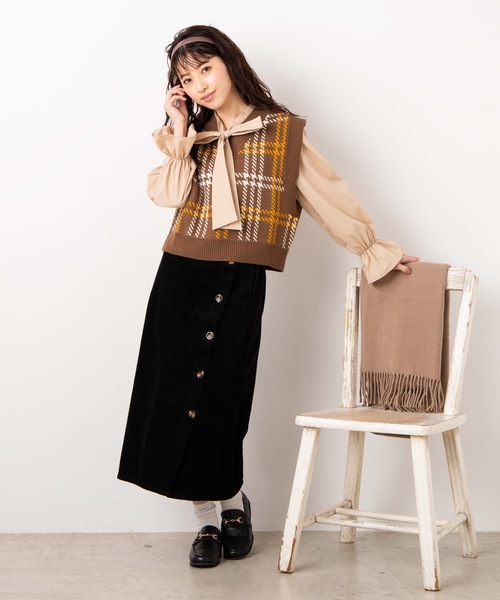 WEGO（ウィゴー）の「WEGO/【セットアップ対応商品】コーデュロイボタンタイトミモレスカート（スカート・レディース・ブラック/ベージュ/カーキ/アイボリー/ブラウン/ホワイト・FREE）」の7枚目の写真