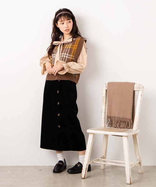 WEGO（ウィゴー）の「WEGO/【セットアップ対応商品】コーデュロイボタンタイトミモレスカート（スカート・レディース・ブラック/ベージュ/カーキ/アイボリー/ブラウン/ホワイト・FREE）」の13枚目の写真